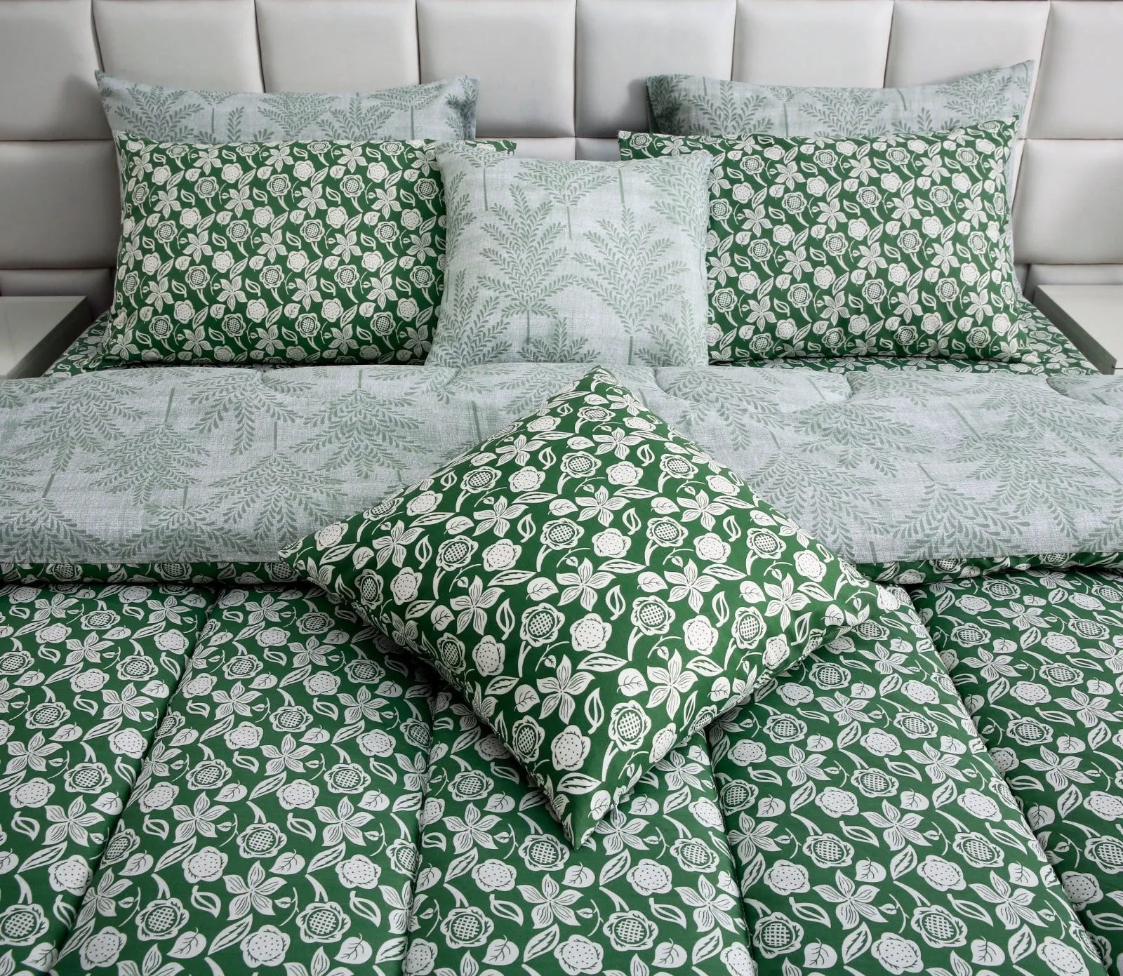 8 PCs Winter Comforter Set-Calla lily