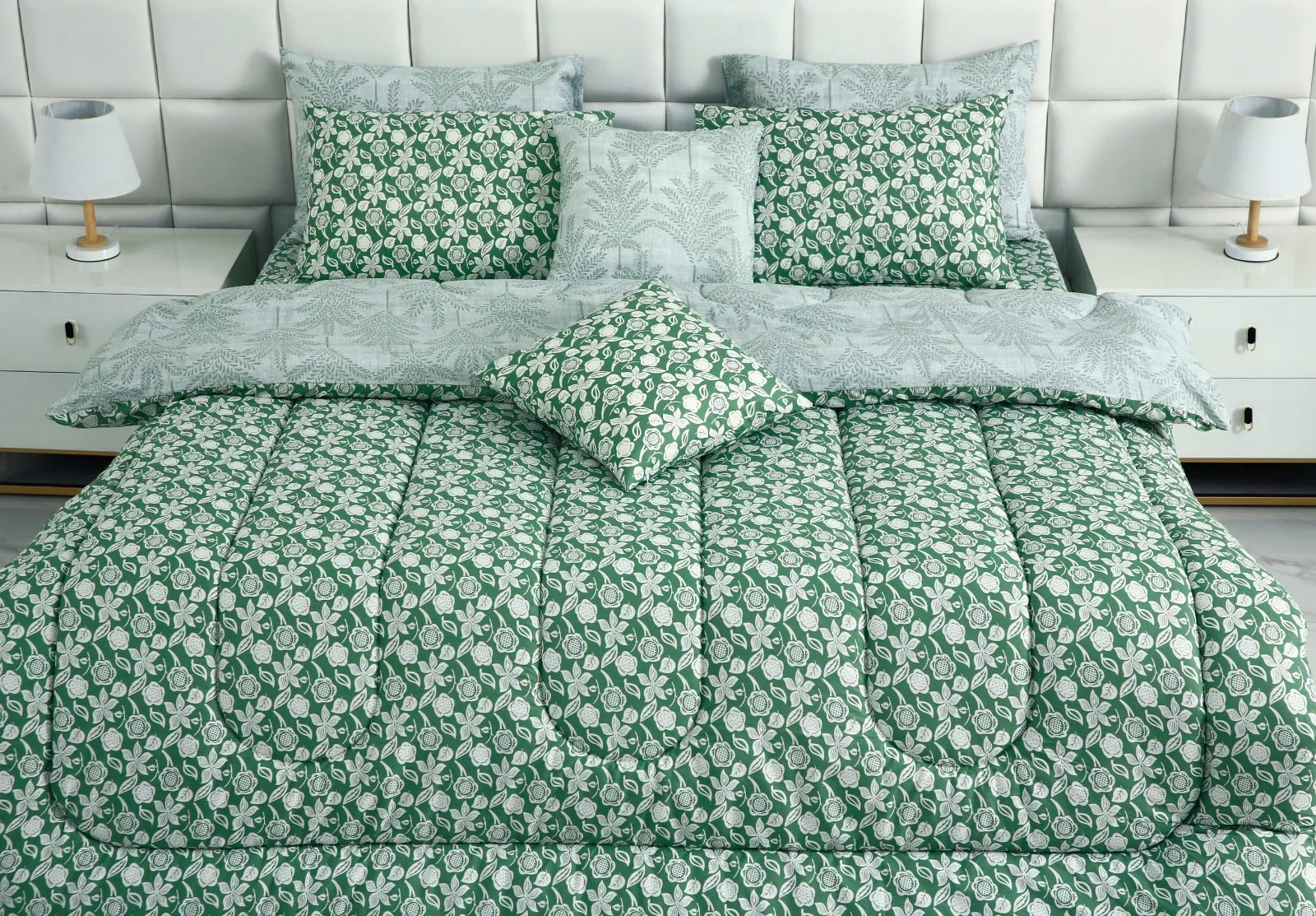 8 PCs Winter Comforter Set-Calla lily