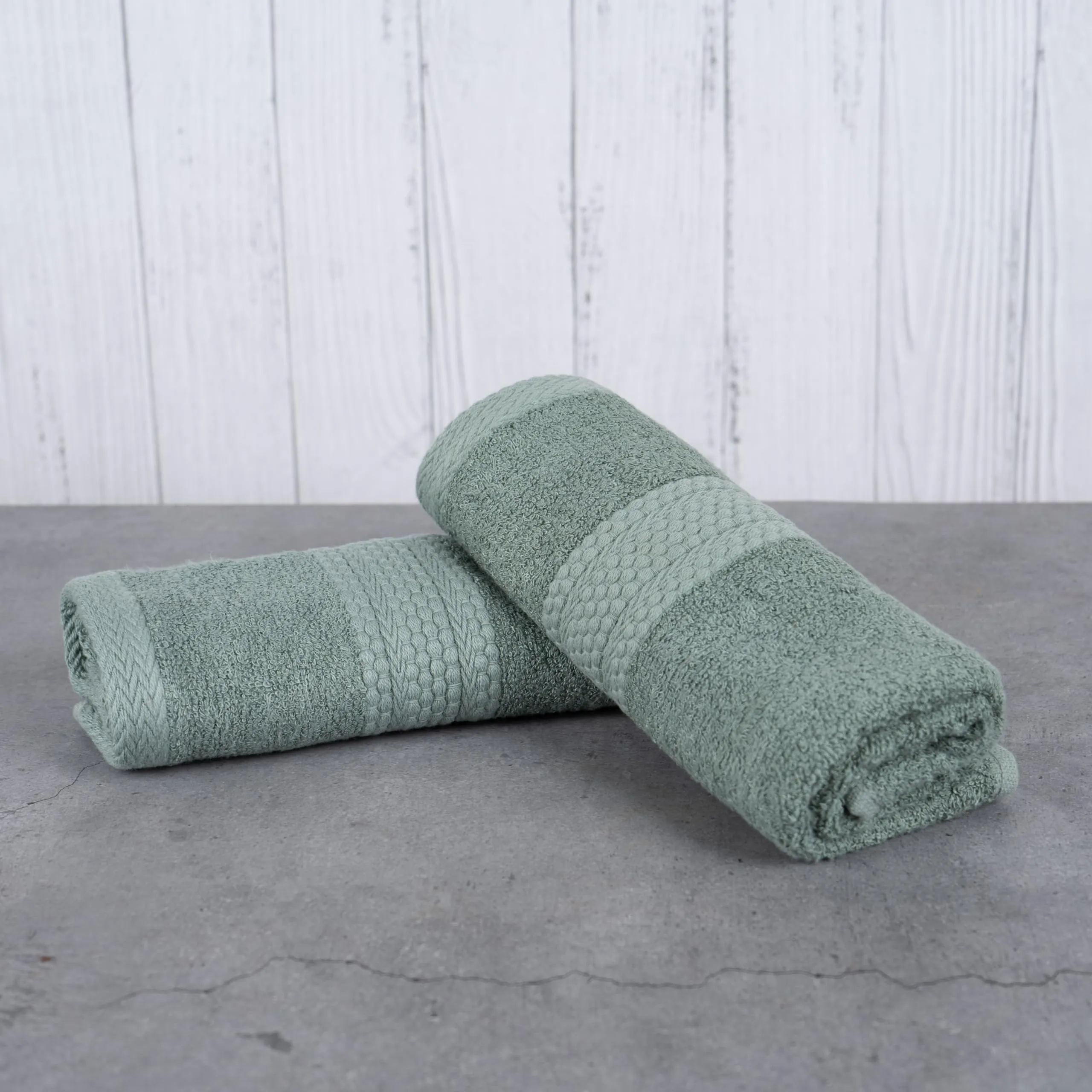 BePlush Zero Twist Bamboo Hand Towels Set of 2 : Ultra Soft, Highly Absorbent, Quick Dry, Anti Bacterial Napkins for Hand Towel || 450 GSM, 40 X 60 cms (2, Olive Green)