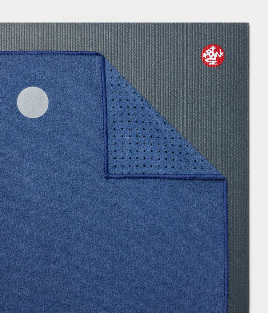 Manduka Yogitoes® Yoga Mat Towel