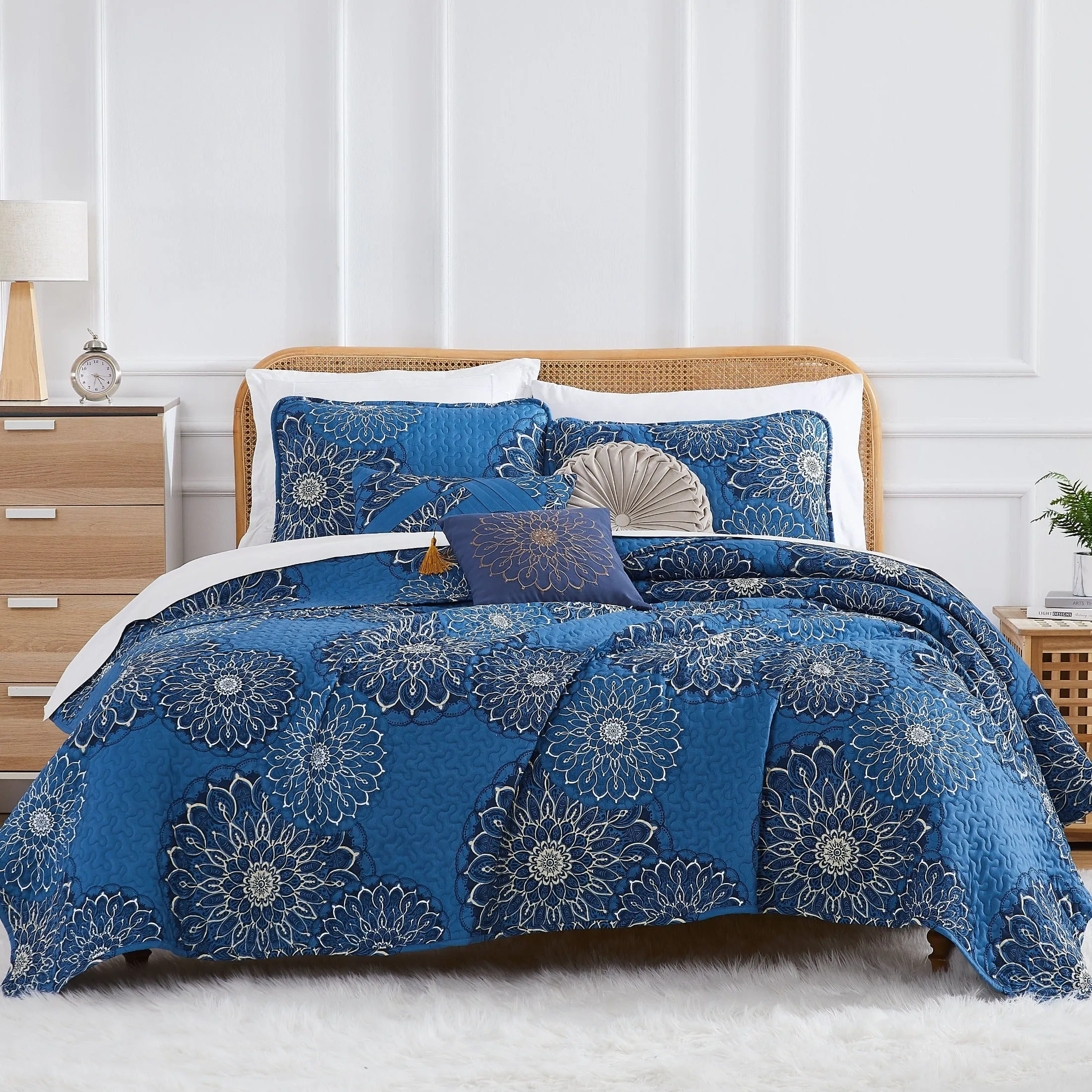 Midnight Floral 6-Piece Quilt Bedding Set