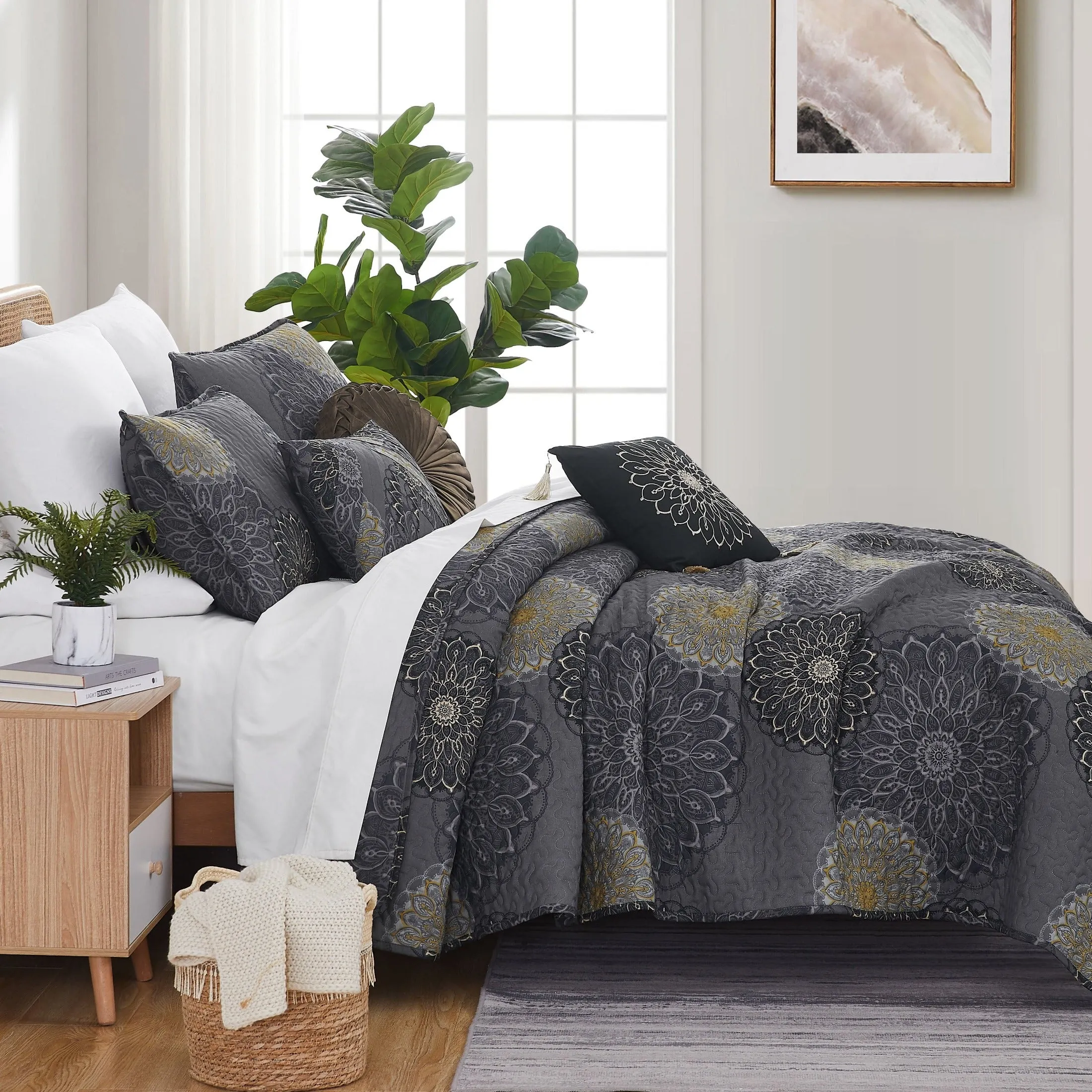 Midnight Floral 6-Piece Quilt Bedding Set