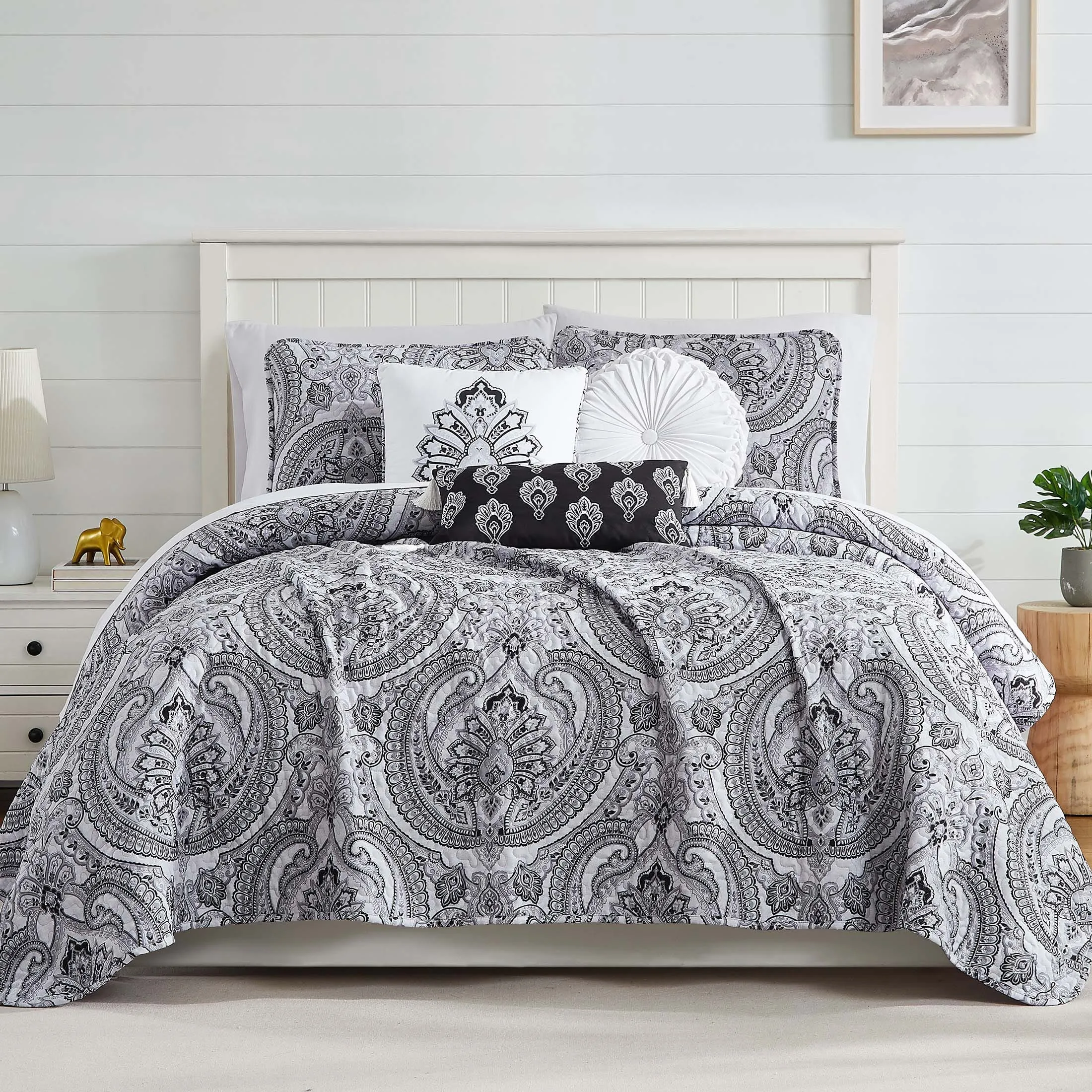 Pure Melody 6-Piece Quilt Bedding Set