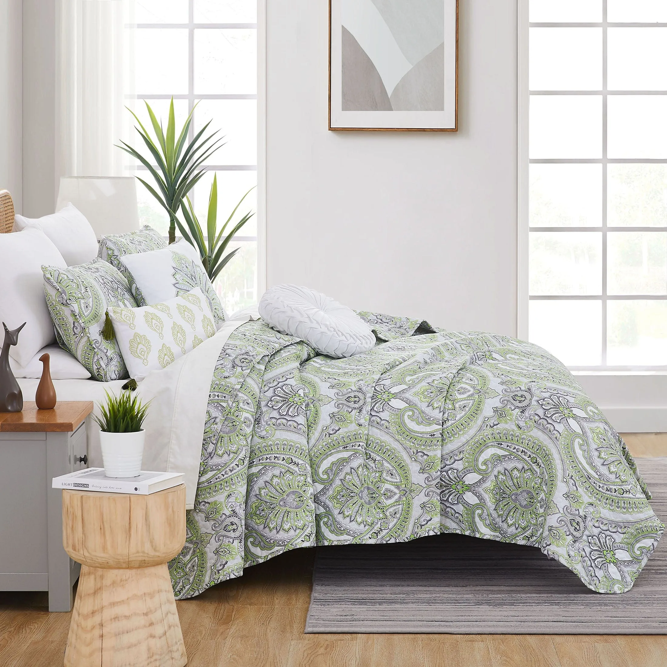 Pure Melody 6-Piece Quilt Bedding Set