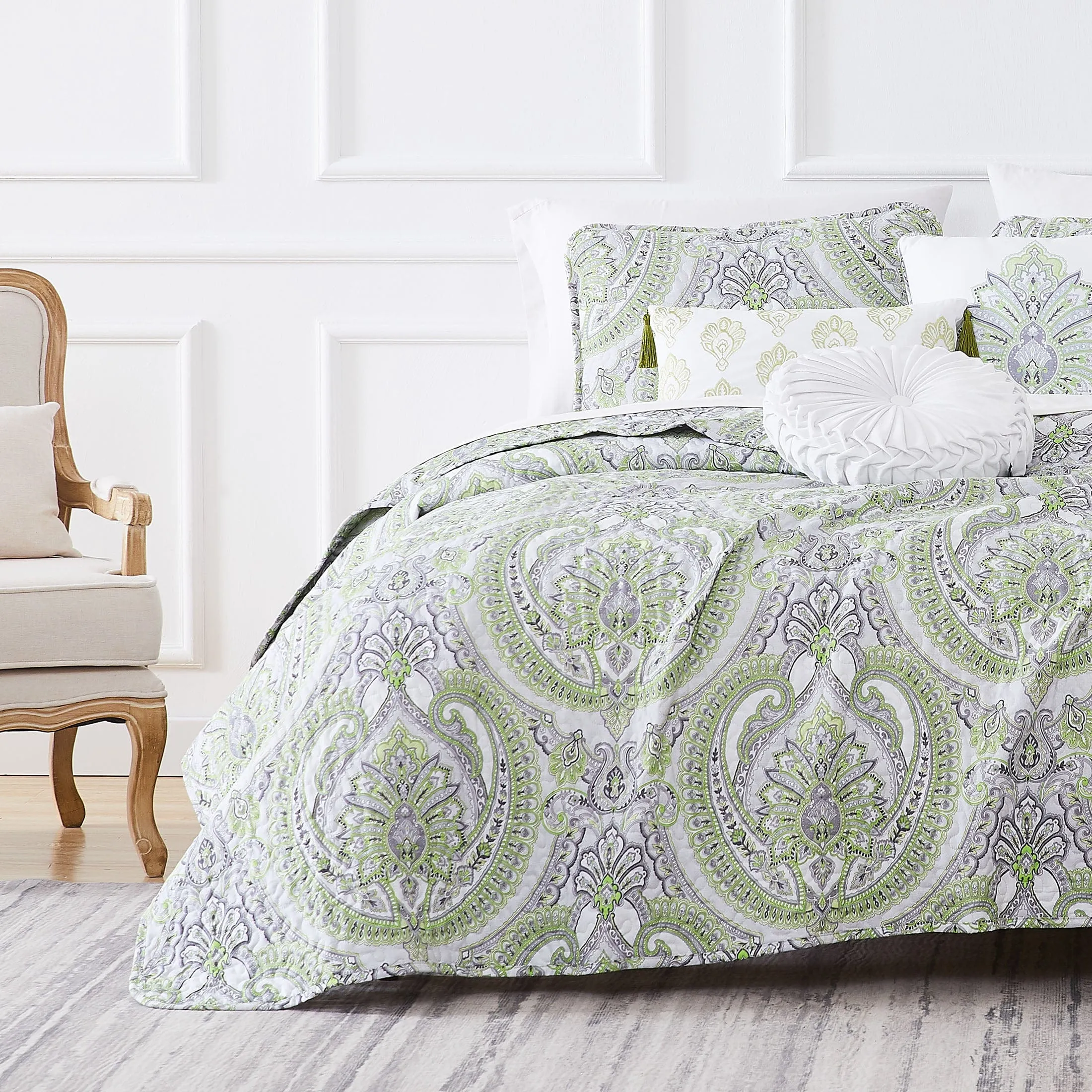 Pure Melody 6-Piece Quilt Bedding Set